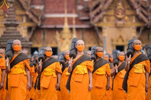 ภาพ No.127945:คณะพระธรรมยาตราฯ ปฎิบัติธรรมและถ่ายภาพหมู่ประวัติศาสตร์ ณ ลานหน้าพระปรางค์สามยอด วัดโคกสมานคุณ อ.หาดใหญ่ จ.สงขลา วันเสาร์ที่ 9 มีนาคม พ.ศ. 2567