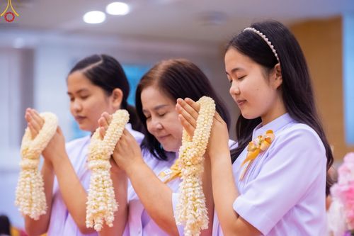 ภาพ No.88899:พิธีบูชาครูผู้ค้นพบวิชชาธรรมกาย วันศุกร์ที่ 29 กันยายน พ.ศ. 2566 วันเพ็ญขึ้น 15 ค่ำ เดือน 10 ณ วัดพระธรรมกาย