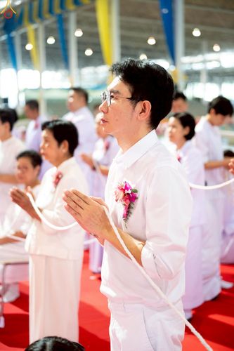 ภาพ No.235564:วันอาทิตย์ที่ 27 กรกฎาคม พ.ศ. 2568 พิธีจุดเทียนใจ ไฟนิรันด์ อนันตชัย ณ วัดพระธรรมกาย จ.ปทุมธานี