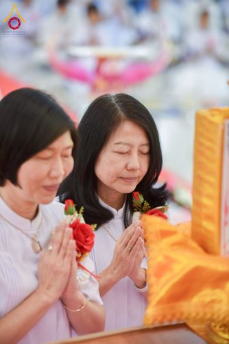 ภาพ No.225854:วันอาทิตย์ที่ 18 พฤษภาคม พ.ศ. 2568 ศูนย์ปฏิบัติธรรมสระบุรี ได้จัดพิธีทอดผ้าป่าฟื้นฟูพระพุทธศาสนา และพิธีมอบใบประกาศนียบัตรเชิดชูเกียรติผู้นำรถ ที่ทำหน้าที่จัดรถเพื่อพาสาธุชนไปร่วมงานวันที่ 22 เมษายน ที่ผ่านมา