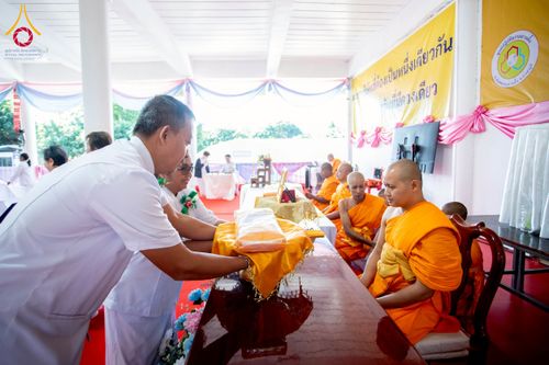 ภาพ No.274623:วันอาทิตย์ที่ 23 พฤศจิกายน พ.ศ. 2568 พิธีทอดผ้าป่าสามัคคี เพื่อระดมทุนสร้างกุฏิที่พักสามเณร ณ ศูนย์ปฏิบัติธรรมสวนผึ้ง จ.ราชบุรี