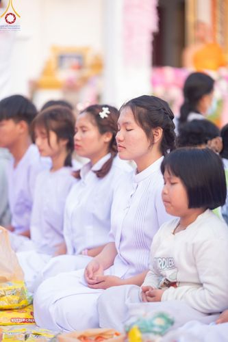 ภาพ No.112694:พิธีตักบาตรพระธรรมยาตราฯ ณ วัดสองพี่น้อง จ.สุพรรณบุรี วันที่ 15 มกราคม พ.ศ. 2567