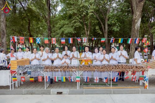 ภาพ No.233138:วันที่ 11 กรกฏาคม พ.ศ. 2568 พิธีอธิษฐานพรรษา ของคณะสงฆ์ ณ โบสถ์พระไตรปิฎก วัดพระธรรมกาย ต.คลองสาม อ.คลองหลวง จ.ปทุมธานี