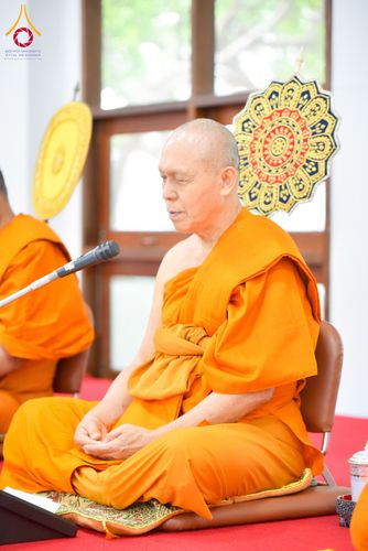 ภาพ No.227076:วันอังคารที่ 3 มิถุนายน พ.ศ. 2568 นายอำเภอคลองหลวง นำพสกนิกรรวมใจภักดิ์ สมเด็จพระนางเจ้าฯ พระบรมราชินี เนื่องในโอกาสวันเฉลิมพระชนมพรรษา ณ อาคารปลูกศรัทธา 2 วัดพระธรรมกาย อ.คลองหลวง จ.ปทุมธานี