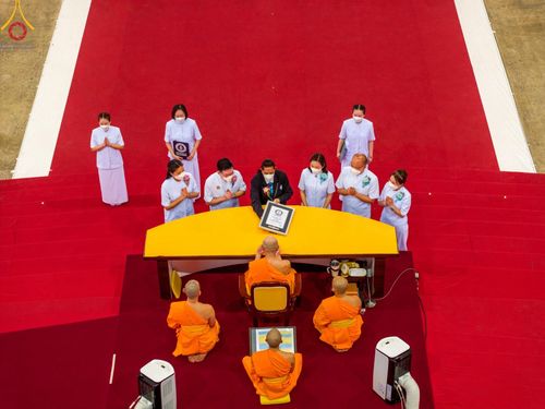 ภาพ No.124553:พิธีถวายรางวัล Guinness World Records "สถิตินั่งสมาธิและร่วมลงชื่อเพื่อสร้างสันติภาพโลก ด้วยจำนวนคนที่มากที่สุดในโลก" ณ สภาธรรมกายสากล วัดพระธรรมกาย วันมาฆบูชา เสาร์ที่ 24 กุมภาพันธ์ พ.ศ. 2567