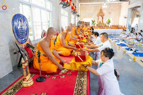 ภาพ No.102165:พิธีบรรพชาธรรมทายาท ในโครงการอุปสมบทหมู่ รุ่นบูชาธรรมมหาปูชนียาจารย์ ณ วัดเขาตะแบก อ.ศรีราชา จ.ชลบุรี วันเสาร์ที่ 9 ธันวาคม พ.ศ. 2566