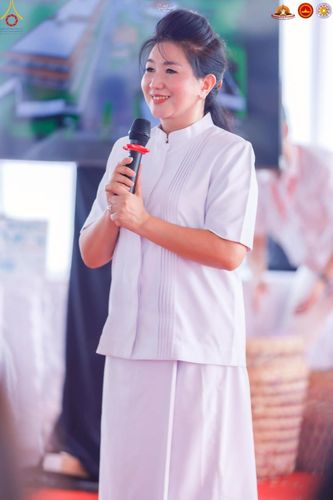 ภาพ No.224471:วันจันทร์ที่ 12 พฤษภาคม พ.ศ. 2568  ชาวพุทธในอินโดนีเซีย ร่วมฉลองวิสาขบูชาจุดประทีปกว่า 200,000 ดวง ณ พระมหาเจดีย์บรมพุทโธ  เจริญพุทธมนต์ถวาย “พระวชิรเกล้าเจ้าอยู่หัว”