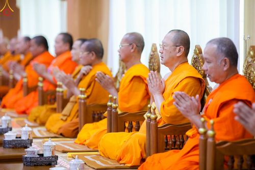 ภาพ No.89750:พิธีวางแผ่นจารึกชื่อ เพื่อนำไปประดิษฐานไว้ในฐานองค์พระประธาน เนื่องในโอกาสครบรอบ 10 ปี ศูนย์ปฏิบัติธรรมนครราชสีมา วันอาทิตย์ที่ 24 กันยายน พ.ศ. 2566