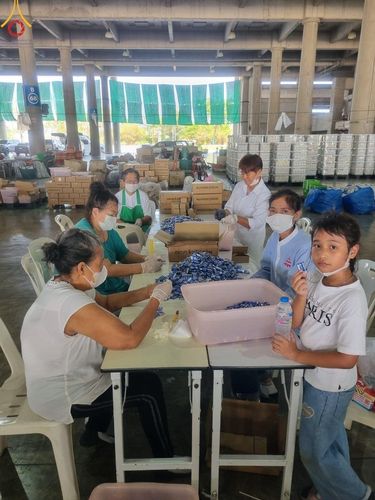 ภาพ No.61336:V.36 ทุ่มเทเพื่อพ่อ 80 ปี ภาพการเตรียมงานของหน่วยงานต่างๆ เพื่อพิธีฉลองอายุวัฒนมงคล 80 ปี หลวงพ่อธัมมชโย และรับถวายมหาสังฆทาน 10,000 กว่าวัดทั่วประเทศ ในวันคุ้มครองโลก จันทร์ที่ 22 เมษายน พ.ศ.2567