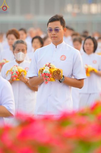 ภาพ No.133711:พิธีเวียนประทักษิณและพิธีวันทาเจดีย์ โครงการบรรพชาสามเณร ฟื้นฟูพระพุทธศาสนาทั่วไทย ณ วัดพระธรรมกาย วันเสาร์ที่ 6 เมษายน พ.ศ. 2567