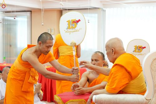 ภาพ No.233675:วันอาทิตย์ที่ 6 กรกฎาคม พ.ศ.2568 พิธีสมโภช 15 ปี วัดพระธรรมกายเกาลูน และพิธีมุทิตาสักการะเปรียญธรรม 9 ประโยค ณ วัดพระธรรมกายเกาลูน เขตปกครองพิเศษฮ่องกง สาธารณรัฐประชาชนจีน