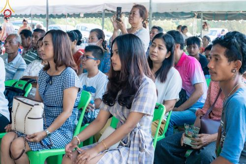 ภาพ No.133436:พิธีขอขมารับผ้าไตร, พิธีบรรพชาสามเณร, สามเณรออกบิณฑบาต ในโครงการบรรพชาสามเณร ฟื้นฟูพระพุทธศาสนาทั่วไทย  ณ ศูนย์ปฏิบัติธรรม และอบรมเยาวชนเมืองยะลา วันที่ 3 เมษายน พ.ศ. 2567