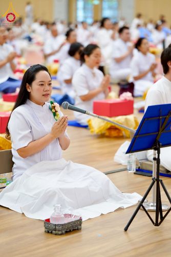 ภาพ No.237826:วันอาทิตย์ที่ 10 สิงหาคม พ.ศ. 2568 พิธีถวายไทยธรรมมุทิตาเปรียญธรรมและบาลีศึกษา ณ ห้องแก้วสารพัดนึก2 วัดพระธรรมกาย ปทุมธานี