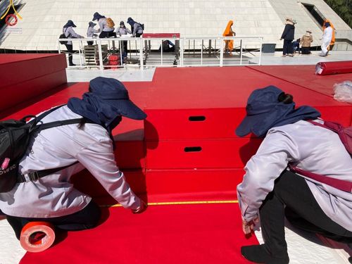 ภาพ No.106953:V.3 ตั้งใจ การเตรียมงาน เก็บงาน การรับบุญของเจ้าหน้าที่หน่วยงานต่างๆ เพื่อโครงการธรรมยาตรา กตัญญูบูชามหาปูชนียาจารย์ พระมงคลเทพมุนี (สด จนฺทสโร) พระผู้ปราบมาร อนุสรณ์สถาน 7 แห่ง ปีที่ 12 ระหว่างวันที่ 2 - 31 มกราคม พ.ศ. 2567