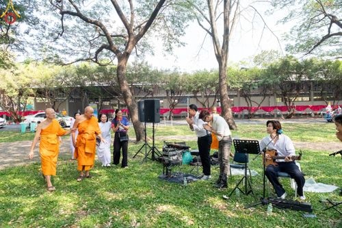 ภาพ No.111390:กิจกรรมงานวันเด็กแห่งชาติ รวมพลังเด็กเก่งและดี สร้างความดีสากล ปีที่ 6 ร่วมจัดโดย เทศบาลเมืองท่าโขลง พุทธสมาคมปทุมธานี องค์การบริหารส่วนตำบลคลองสาม ณ วัดพระธรรมกาย จ.ปทุมธานี วันที่ 13 มกราคม พ.ศ. 2567