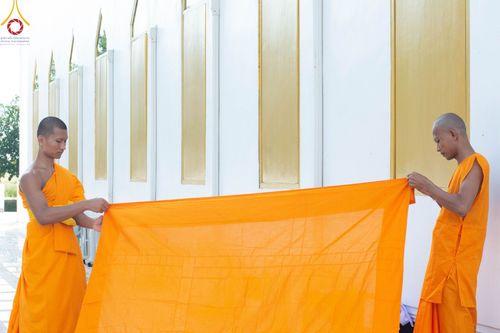 ภาพ No.101068:พิธีบรรพชาธรรมทายาท ในโครงการอุปสมบทบูชาธรรม มหาปูชนียาจารย์ พ.ศ. 2566 ณ วัดหนองไผ่ล้อม จ.ปราจีนบุรี วันที่ 2 ธันวาคม พ.ศ. 2566