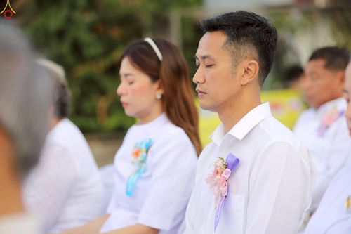 ภาพ No.235145:วันอาทิตย์ที่ 27 กรกฎาคม พ.ศ. 2568 พิธีตักบาตรพระ1,000 รูป ทำบุญเมืองพัทลุง ประธานสงฆ์ พระปริยัติวชิโรดม  เจ้าคณะจังหวัดพัทลุง ประธานฆราวาส นายรัฐศาสตร์ ชิดชู  ผู้ว่าราชการจังหวัดพัทลุง