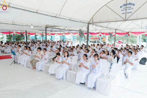 ภาพ No.158105:พิธีทอดผ้าป่า ติดตั้งแผ่นสิริฉะทะนะรัสมี(หลังคา) อาคาร 80 ปี หลวงพ่อธัมมชโย วันอาทิตย์ที่ 22 กันยายน พ.ศ. 2567 ณ ศูนย์ปฏิบัติธรรมวิหารแดง อ.วิหารแดง จ.สระบุรี