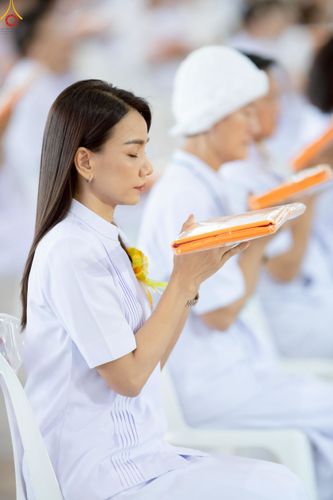 ภาพ No.240687:วันพุธที่ 27 สิงหาคม พ.ศ. 2568 พิธีทอดผ้าป่าเพื่อสร้างอาคาร  82 ปี หลวงพ่อธัมมชโย สมทบกฐินวัดพระธรรมกาย และกฐิน 30,000 วัดทั่วประเทศ ครั้งที่ 1