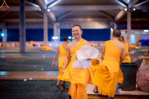 ภาพ No.220570:วันที่ 22 - 25 เมษายน พ.ศ. 2568 การต้อนรับพักค้างพระสังฆาธิการ และการเก็บงานพักค้าง เพื่องานวันคุ้มครองโลก ณ วัดพระธรรมกาย