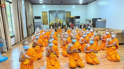 ภาพ No.218216:วันอังคารที่ 16 เมษายน พ.ศ. 2568 กิจกรรมสามเณรเดินธรรมยาตรา ในโครงการบรรพชา สามเณรภาคฤดูร้อนปี 2568 ศูนย์ปฏิบัติธรรมเขาคิชฌกูฏ จันทบุรี