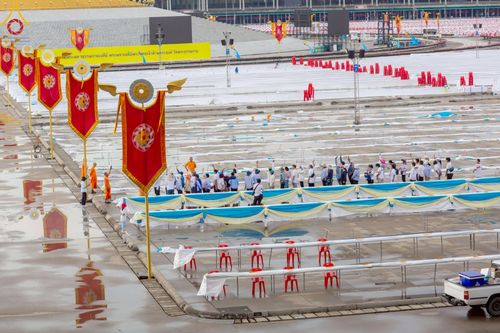 ภาพ No.218933:วันที่ 18-20 เมษายน พ.ศ. 2568 การเตรียมงานในลานธรรม , วิหารคด เพื่องานวันคุ้มครองโลก 22 เมษายน พศ. 2568