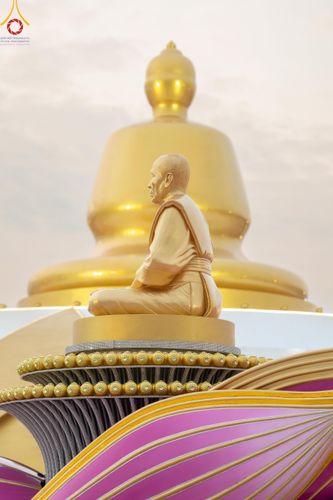 ภาพ No.118459:พิธีตักบาตรพระธรรมยาตรา ปีที่ 12 ณ อนุสรณ์สถานลำดับที่ 5 สถานที่เผยแผ่วิชชาธรรมกายครั้งแรก อนุสรณ์สถานบางปลา จ.นครปฐม วันที่ 25 มกราคม พ.ศ. 2567