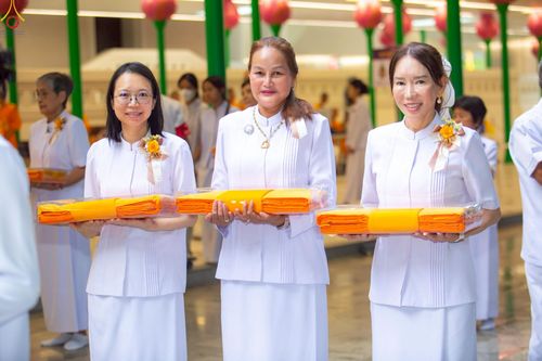 ภาพ No.227355:วันเสาร์ที่ 31 พฤษภาคม พ.ศ. 2568 พิธีเวียนประทักษิณรอบพระอุโบสถ ในพิธีอุปสมบท สามเณรเตรียม DCI รุ่นที่ 22 ณ อุโบสถพระไตรปิฎก วัดพระธรรมกาย