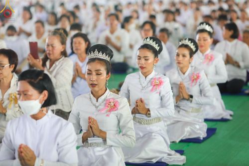 ภาพ No.91592:พิธีทอดผ้าป่า สร้างลานเอนกประสงค์พญานาค 4 ตระกูล จุดประทีปโคมลาน ถวายเป็นพุทธบูชา  สร้างความสว่างไสวให้กับแผ่นดินด้วยแสงธรรม วันอาทิตย์ที่ 29 ตุลาคม พ.ศ. 2566 ณ พุทธอุทยานนานาชาติ จังหวัดหนองคาย