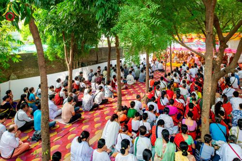 ภาพ No.176107:พิธีทอดผ้าป่าสมทบกฐิน ณ วัดพุทธคยา บานา วิหาร เมืองคยา รัฐพิหาร ประเทศอินเดีย โดยมูลนิธิธรรมกาย ในนามหลวงพ่อธัมมชโย  วันที่ 12 พฤศจิกายน พ.ศ. 2567