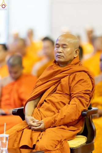 ภาพ No.236054:วันที่ 3 สิงหาคม พ.ศ. 2568 พิธีบูชาข้าวพระ ณ สภาธรรมกายสากล วัดพระธรรมกาย