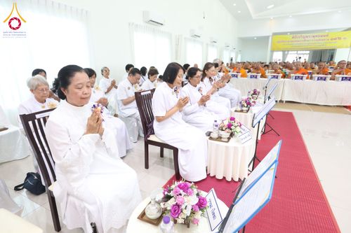 ภาพ No.290306:วันอังคารที่ 6 มกราคม พ.ศ. 2569 พิธีเจริญพุทธมนต์ ปฏิบัติธรรม มอบทุนการศึกษา ถวายสังฆทาน 142 วัด ณ ศูนย์ปฏิบัติธรรมพระมงคลเทพมุนี อ.สองพี่น้อง จ.สุพรรณบุรี