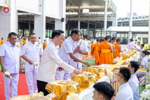 ภาพ No.316663:วันอาทิตย์ที่ 29 มีนาคม พ.ศ. 2569 พิธีทอดผ้าบังสุกุลและพิธีชำระร่าง โยมพ่อณรงค์ จินตมากุล  สิริอายุ 99 ปี 11 เดือน โยมบิดา พระครูปลัดรัตนวีรวัฒน์ (รังสฤษดิ์ อิทฺธิจินตโก) ที่ปรึกษาเจ้าคณะจังหวัดปทุมธานี เจ้าอาวาสวัดพระธรรมกาย  ณ ฌาปนสถานชั่วคราว ทางเข้า 