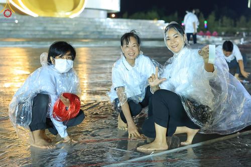 ภาพ No.119500:V.18 ทันทีม การเตรียมงาน เก็บงาน การรับบุญของเจ้าหน้าที่หน่วยงานต่างๆ เพื่อโครงการธรรมยาตรา กตัญญูบูชามหาปูชนียาจารย์ พระมงคลเทพมุนี (สด จนฺทสโร) พระผู้ปราบมาร อนุสรณ์สถาน 7 แห่ง ปีที่ 12 ระหว่างวันที่ 2 - 31 มกราคม พ.ศ.2567