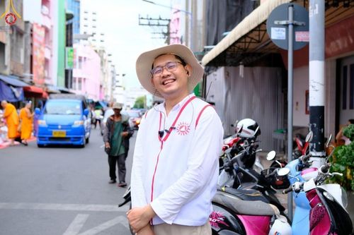 ภาพ No.128750:V.33 รวมพลังเพื่อบางกล่ำ การเตรียมงานของเจ้าหน้าที่หน่วยงานต่างๆ เพื่องานธรรมยาตราอัญเชิญพระบรมสารีริกธาตุ ประดิษฐาน ณ มหารัตนเจดีย์สิริปทุมสวรรค์ (เจดีย์อริยพุทธะ 5 พระองค์) ศูนย์ปฏิบัติธรรมภาคใต้ อ.บางกล่ำ จ.สงขลา ระหว่างวันที่ 9-10 มีนาคม พ.ศ. 2567