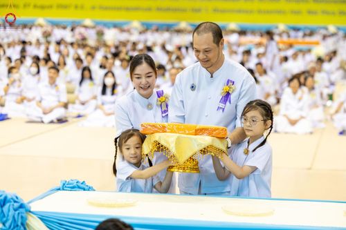 ภาพ No.150209:พิธีทอดผ้าป่าสมทบกฐินวัดพระธรรมกาย และสมทบกฐิน 30,000 วัดทั่วไทย ครั้งที่ 1 เนื่องในวันธรรมชัย 27 สิงหาคม พ.ศ.2567 ณ สภาธรรมกายสากล วัดพระธรรมกาย