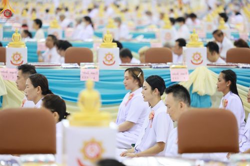 ภาพ No.60430:การต้อนรับพระสังฆาธิการ 10,000 กว่าวัดทั่วประเทศ พิธีมอบปัจจัยช่วยเหลือครู 4 จังหวัดชายแดนภาคใต้ พิธีปฏิบัติธรรม ในวันคุ้มครองโลก วันจันทร์ที่ 22 เมษายน พ.ศ.2567 ณ วัดพระธรรมกาย จ.ปทุมธานี