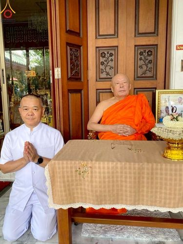 ภาพ No.223262:วันที่ 2 -10 พฤษภาคม พ.ศ. 2568 พิธีตัดปอยผม ปลงผม พิธีขอขมาลาอุปสมบทอุทิศชีวิต ของอุบาสก พิสิทธิ์ หมื่นแกล้ว  ณ วัดพระธรรมกาย