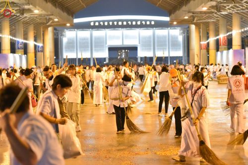 ภาพ No.121883:V.22 ต่อไป การเตรียมงาน เก็บงาน การรับบุญของเจ้าหน้าที่หน่วยงานต่างๆ เพื่อโครงการธรรมยาตรา กตัญญูบูชา มหาปูชนียาจารย์ พระมงคลเทพมุนี (สด จนฺทสโร) พระผู้ปราบมาร อนุสรณ์สถาน 7 แห่ง ปีที่ 12 ระหว่างวันที่ 2 - 31 มกราคม พ.ศ.2567