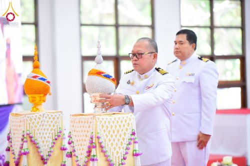 ภาพ No.227196:วันอังคารที่ 3 มิถุนายน พ.ศ. 2568 นายอำเภอคลองหลวง นำพสกนิกรรวมใจภักดิ์ สมเด็จพระนางเจ้าฯ พระบรมราชินี เนื่องในโอกาสวันเฉลิมพระชนมพรรษา ณ อาคารปลูกศรัทธา 2 วัดพระธรรมกาย อ.คลองหลวง จ.ปทุมธานี