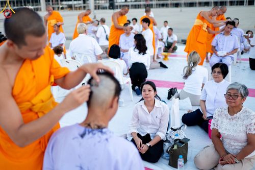 ภาพ No.132762:พิธีปลงผมยุวธรรมทายาท รุ่นที่ 32 มัชฌิมธรรมทายาท รุ่นที่ 28 ณ ลานธรรม วัดพระธรรมกาย วันเสาร์ที่ 30 มีนาคม พ.ศ. 2567