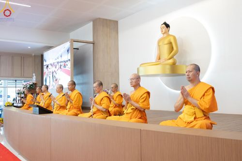 ภาพ No.148699:พิธีบุพเปตพลี, พิธีทอดผ้าป่า, พิธีไถ่ชีวิตโค 80 ตัว ให้ชีวิตสัตว์เป็นทาน ณ ศูนย์ปฎิบัติธรรมภาคใต้ อ.บางกล่ำ จ.สงขลา วันเสาร์ที่ 10 สิงหาคม พ.ศ. 2567