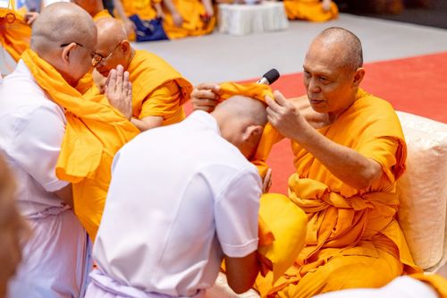 ภาพ No.232386:วันเสาร์ที่ 5 กรกฎาคม พ.ศ. 2568 พิธีบรรพชาอุปสมบท ธรรมทายาท โครงการบรรพชาอุปสมบทหมู่ รุ่นเข้าพรรษา ,  โครงการบวชพระนานาชาติ AEC & WAB รุ่นที่ 9 ณ วัดพระธรรมกาย