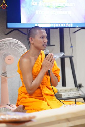 ภาพ No.61183:สามเณรออกบิณฑบาต และกิจกรรมอบรมสามเณร ในโครงการบรรพชาสามเณรฟื้นฟู พระพุทธศาสนาทั่วไทย ณ ศูนย์อบรมที่พักสงฆ์บ้านร่มเย็น จ.นราธิวาส วันที่ 2-15 เมษายน พ.ศ. 2567