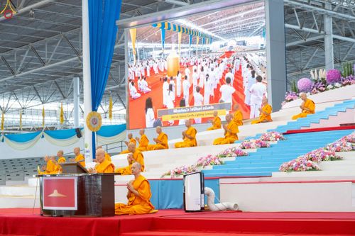 ภาพ No.247173:วันที่ 21 กันยายน พ.ศ. 2568 งานบุญวันอาทิตย์ พิธีจุดเทียนใจ ไฟนิรันด์ อนันตชัย ณ วัดพระธรรมกาย จ.ปทุมธานี