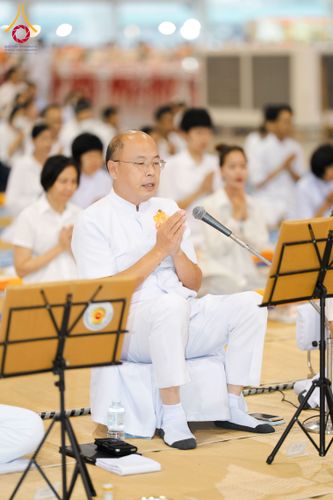 ภาพ No.306947:วันที่ 31 มกราคม พ.ศ. 2569 พิธีถวายภัตตาหารเป็นสังฆทาน แด่พระธรรมยาตรา ณ วัดพระธรรมกาย  จังหวัดปทุมธานี ในโครงการธรรมยาตรา กตัญญูบูชา มหาปูชนียาจารย์ พระมงคลเทพมุนี(สด จนฺทสโร) พระผู้ปราบมาร อนุสรณ์สถาน 7 แห่ง ปีที่ 14