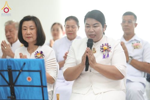 ภาพ No.290329:วันอังคารที่ 6 มกราคม พ.ศ. 2569 พิธีเจริญพุทธมนต์ ปฏิบัติธรรม มอบทุนการศึกษา ถวายสังฆทาน 142 วัด ณ ศูนย์ปฏิบัติธรรมพระมงคลเทพมุนี อ.สองพี่น้อง จ.สุพรรณบุรี