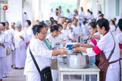 ภาพ No.350580:วันที่ 18-20 กันยายน พ.ศ.2569  โครงการอุบาสกแก้ว อุบาสิกาแก้ว เพื่อเป็นตัวแทนในการทอดกฐินสามัคคีทั่วไทย 30,000 วัด “บูชาธรรม 82 ปี หลวงพ่อธัมมชโย” รุ่นที่ 2 มีผู้เข้าร่วมรับการอบรม 230 ท่าน ณ ธุดงคสถานพิษณุโลก อ.วังทอง จ.พิษณุโลก