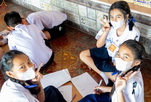 ภาพ No.288972:วันพุธที่ 17 ธันวาคม พ.ศ.2568 กิจกรรมเยาวชนไทยรวมใจทำความดี "เด็กดีมหานคร ต้นแบบด้านศีลธรรม" แข่งขันสอบตอบปัญหาศีลธรรมในพระพุทธศาสนา ครั้งที่ 7 และวันรวมพลังเด็กดี V-Star ประจำปี 2568 ณ วัดมหาธาตุยุวราชรังสฤษฎิ์ราชวรมหาวิหาร กรุงเทพมหานคร