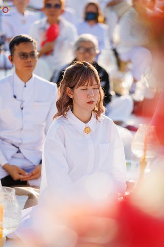 ภาพ No.293915:วันที่ 14 มกราคม พ.ศ. 2569 พิธีจุดประทีปถวายเป็นพุทธบูชา และบูชาธรรมมหาปูชนียาจารย์  ณ วัดสองพี่น้อง ต.ต้นตาล อ.สองพี่น้อง จ.สุพรรณบุรี ในโครงการธรรมยาตรา กตัญญูบูชา มหาปูชนียาจารย์ พระมงคลเทพมุนี(สด จนฺทสโร) พระผู้ปราบมาร อนุสรณ์สถาน 7 แห่ง ปีที่ 14